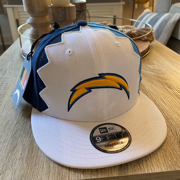 NWT Los Angeles Chargers Hat SnapBack Adjustable ball cap - Picture 1 of 3